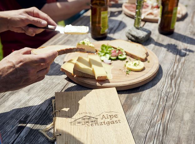 Älpler Frühstück - Alpe Nenzigast